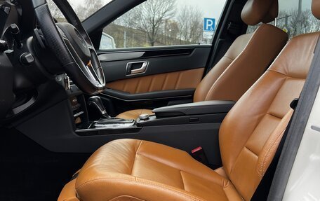 Mercedes-Benz E-Класс, 2011 год, 2 300 000 рублей, 10 фотография