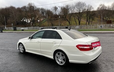 Mercedes-Benz E-Класс, 2011 год, 2 300 000 рублей, 8 фотография