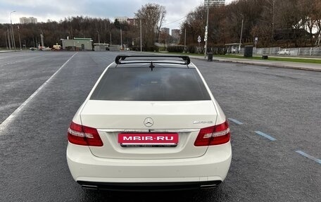 Mercedes-Benz E-Класс, 2011 год, 2 300 000 рублей, 6 фотография