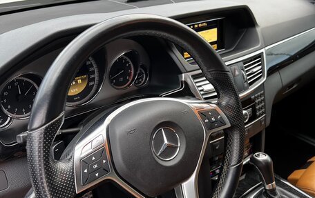 Mercedes-Benz E-Класс, 2011 год, 2 300 000 рублей, 13 фотография