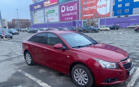 Chevrolet Cruze II, 2011 год, 749 000 рублей, 4 фотография
