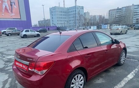 Chevrolet Cruze II, 2011 год, 749 000 рублей, 5 фотография