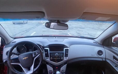 Chevrolet Cruze II, 2011 год, 749 000 рублей, 8 фотография