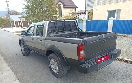 Nissan NP300, 2008 год, 1 350 000 рублей, 6 фотография