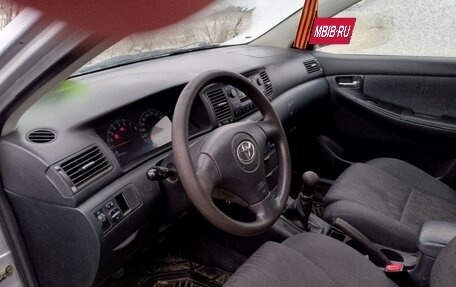Toyota Corolla, 2003 год, 350 000 рублей, 10 фотография