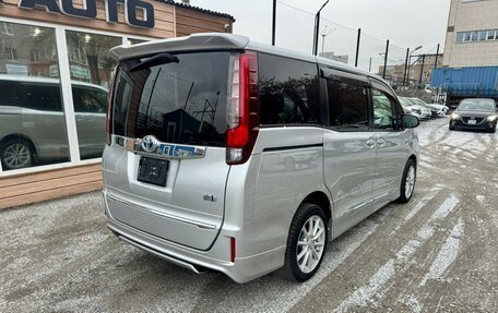 Toyota Noah III, 2014 год, 1 749 000 рублей, 9 фотография