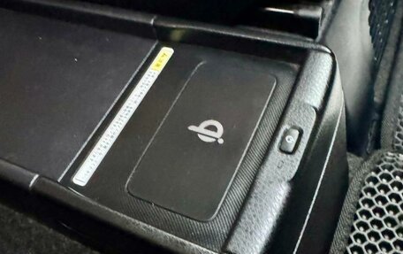 Toyota Noah III, 2014 год, 1 749 000 рублей, 18 фотография