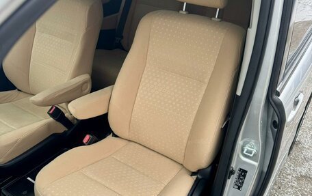 Toyota Noah III, 2014 год, 1 749 000 рублей, 22 фотография