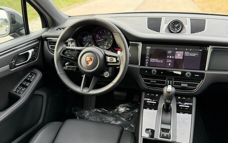 Porsche Macan I рестайлинг, 2025 год, 12 300 000 рублей, 2 фотография