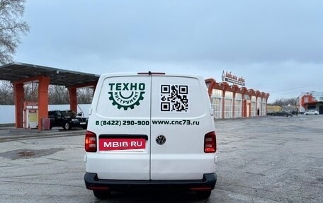 Volkswagen Transporter T6 рестайлинг, 2019 год, 2 100 000 рублей, 6 фотография