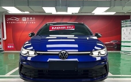 Volkswagen Golf VIII, 2021 год, 1 843 000 рублей, 1 фотография