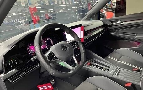 Volkswagen Golf VIII, 2021 год, 1 843 000 рублей, 9 фотография