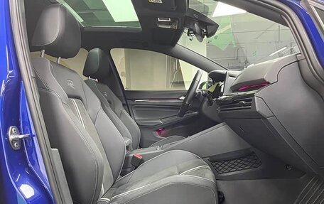 Volkswagen Golf VIII, 2021 год, 1 843 000 рублей, 15 фотография