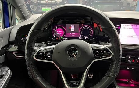 Volkswagen Golf VIII, 2021 год, 1 843 000 рублей, 13 фотография