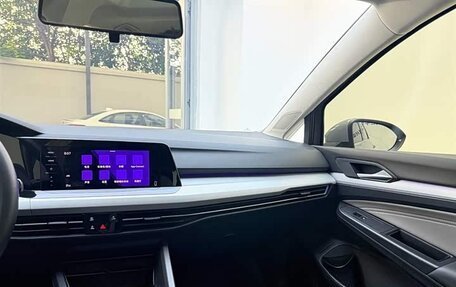 Volkswagen Golf VIII, 2021 год, 1 605 000 рублей, 16 фотография