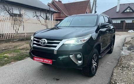 Toyota Fortuner II, 2020 год, 2 850 000 рублей, 1 фотография