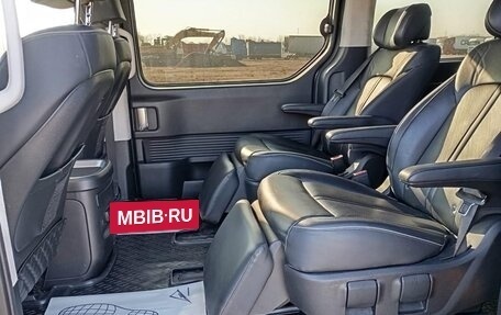 Hyundai Staria, 2022 год, 4 300 000 рублей, 29 фотография