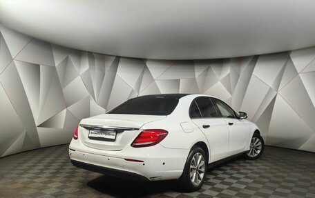 Mercedes-Benz E-Класс, 2019 год, 1 399 000 рублей, 8 фотография