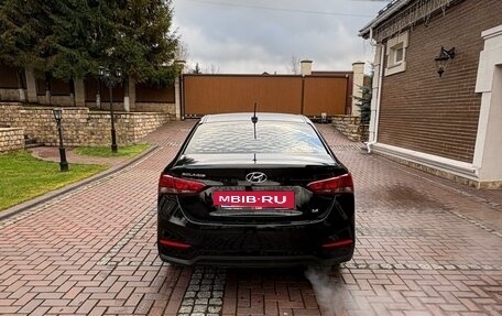 Hyundai Solaris II рестайлинг, 2019 год, 1 350 000 рублей, 2 фотография