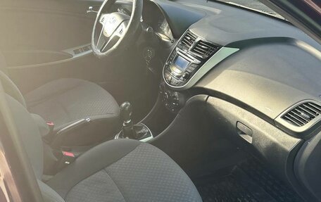 Hyundai Solaris II рестайлинг, 2011 год, 769 000 рублей, 8 фотография