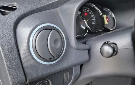 Renault Logan II, 2016 год, 670 000 рублей, 10 фотография