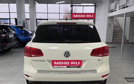 Volkswagen Touareg III, 2010 год, 1 650 000 рублей, 5 фотография