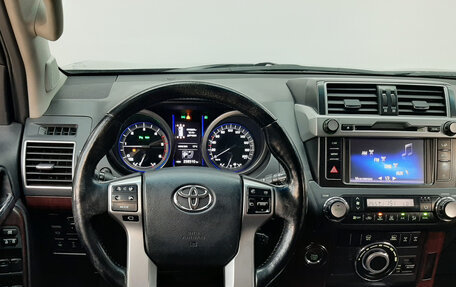 Toyota Land Cruiser Prado 150 рестайлинг 2, 2015 год, 3 250 000 рублей, 14 фотография