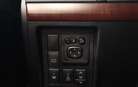 Toyota Land Cruiser Prado 150 рестайлинг 2, 2015 год, 3 250 000 рублей, 16 фотография