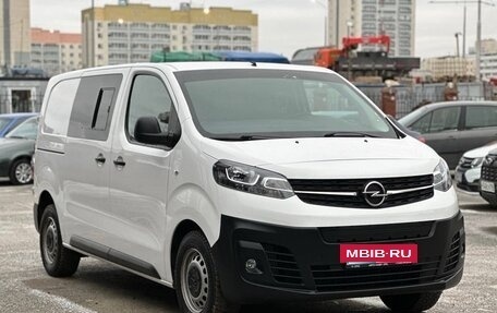 Opel Vivaro, 2021 год, 2 290 000 рублей, 3 фотография