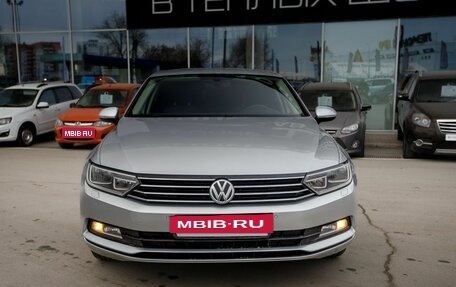 Volkswagen Passat B8 рестайлинг, 2017 год, 1 590 000 рублей, 2 фотография
