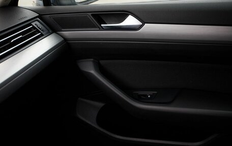 Volkswagen Passat B8 рестайлинг, 2017 год, 1 590 000 рублей, 16 фотография