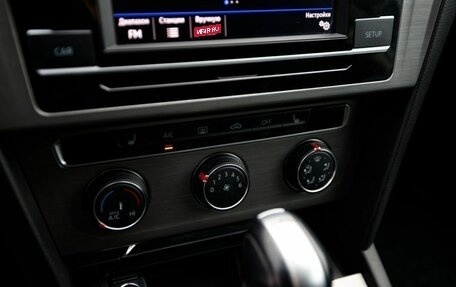 Volkswagen Passat B8 рестайлинг, 2017 год, 1 590 000 рублей, 14 фотография