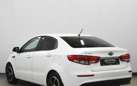 KIA Rio III рестайлинг, 2015 год, 5 фотография