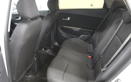 KIA Rio III рестайлинг, 2015 год, 10 фотография