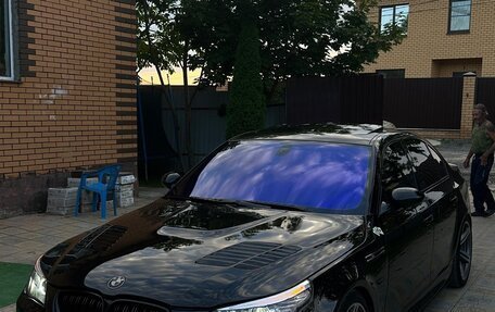 BMW 5 серия, 2004 год, 1 555 000 рублей, 3 фотография