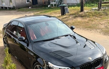 BMW 5 серия, 2004 год, 1 555 000 рублей, 10 фотография