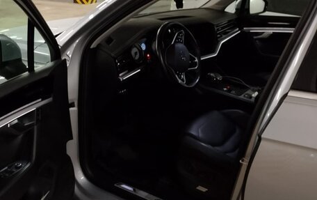 Volkswagen Touareg III, 2022 год, 2 000 000 рублей, 5 фотография