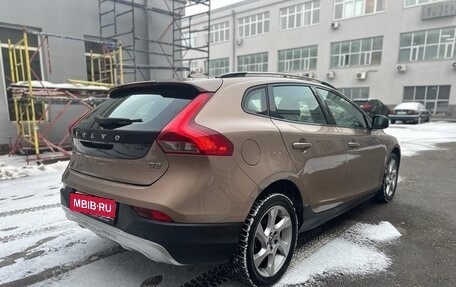 Volvo V40 Cross Country I, 2013 год, 970 000 рублей, 3 фотография