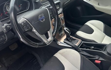 Volvo V40 Cross Country I, 2013 год, 970 000 рублей, 10 фотография