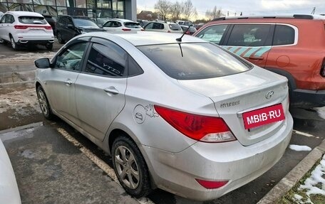 Hyundai Solaris II рестайлинг, 2011 год, 699 000 рублей, 3 фотография