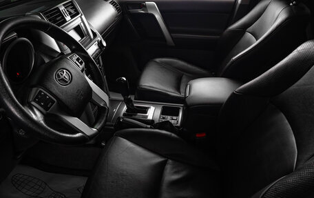 Toyota Land Cruiser Prado 150 рестайлинг 2, 2010 год, 2 929 000 рублей, 8 фотография