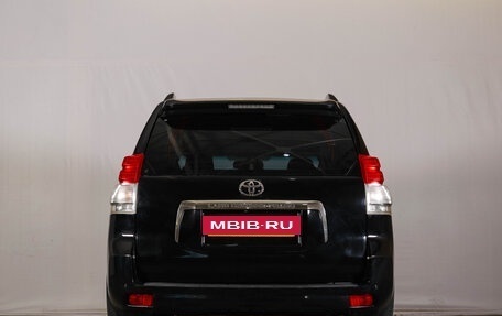 Toyota Land Cruiser Prado 150 рестайлинг 2, 2010 год, 2 929 000 рублей, 6 фотография