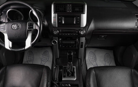 Toyota Land Cruiser Prado 150 рестайлинг 2, 2010 год, 2 929 000 рублей, 13 фотография