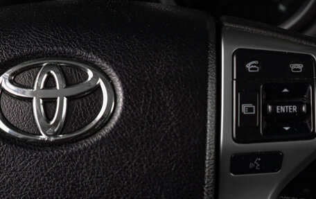 Toyota Land Cruiser Prado 150 рестайлинг 2, 2010 год, 2 929 000 рублей, 17 фотография