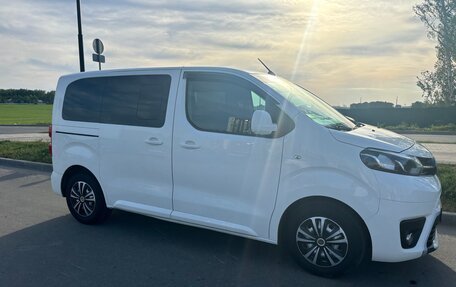 Toyota ProAce II, 2017 год, 1 700 000 рублей, 8 фотография