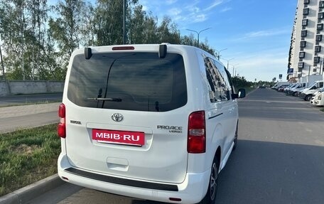 Toyota ProAce II, 2017 год, 1 700 000 рублей, 14 фотография