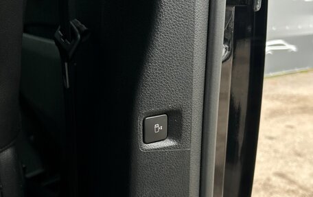 Peugeot Traveller I, 2019 год, 2 992 700 рублей, 12 фотография