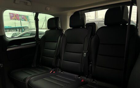 Peugeot Traveller I, 2019 год, 2 992 700 рублей, 15 фотография