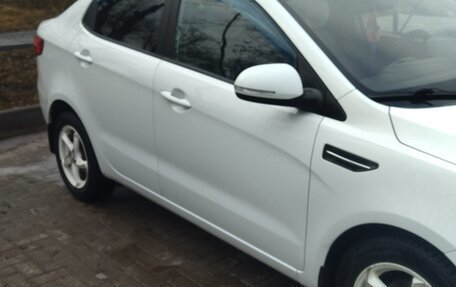 KIA Rio III рестайлинг, 2014 год, 830 000 рублей, 3 фотография