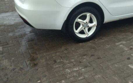 KIA Rio III рестайлинг, 2014 год, 830 000 рублей, 5 фотография